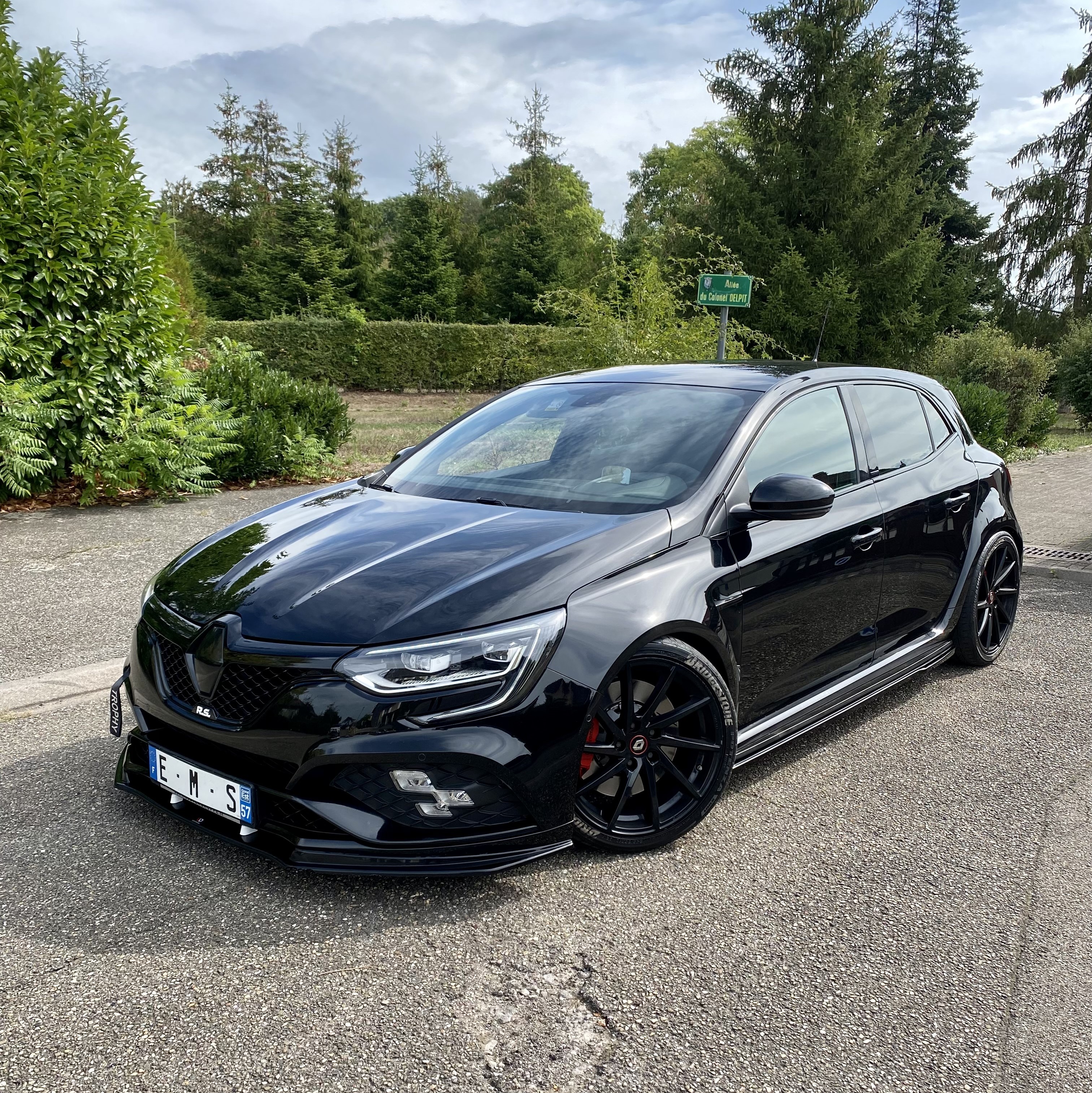 RENAULT MEGANE 4 RS TROPHY